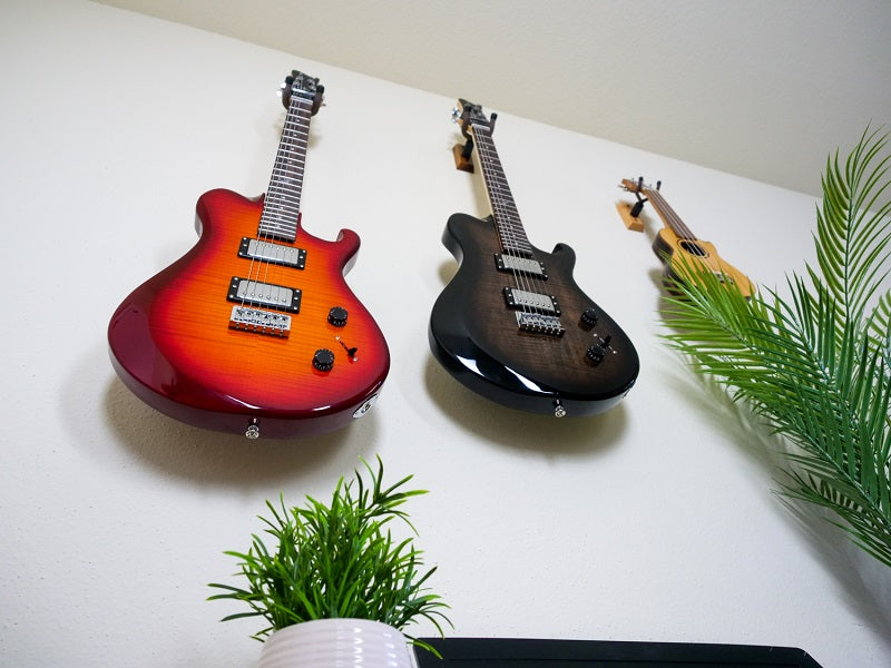 Overhead Electric Black Travel Guitar – OE990BK